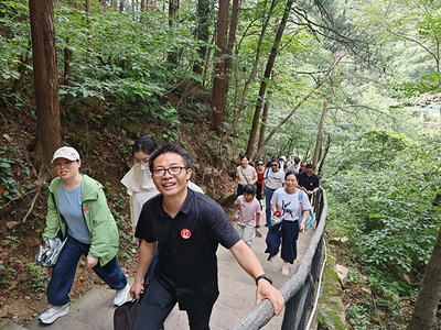 2025年度教职工疗休养活动圆满落幕,健康咨询服务广获好评